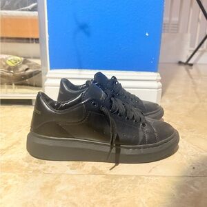 Alexander McQueen Black